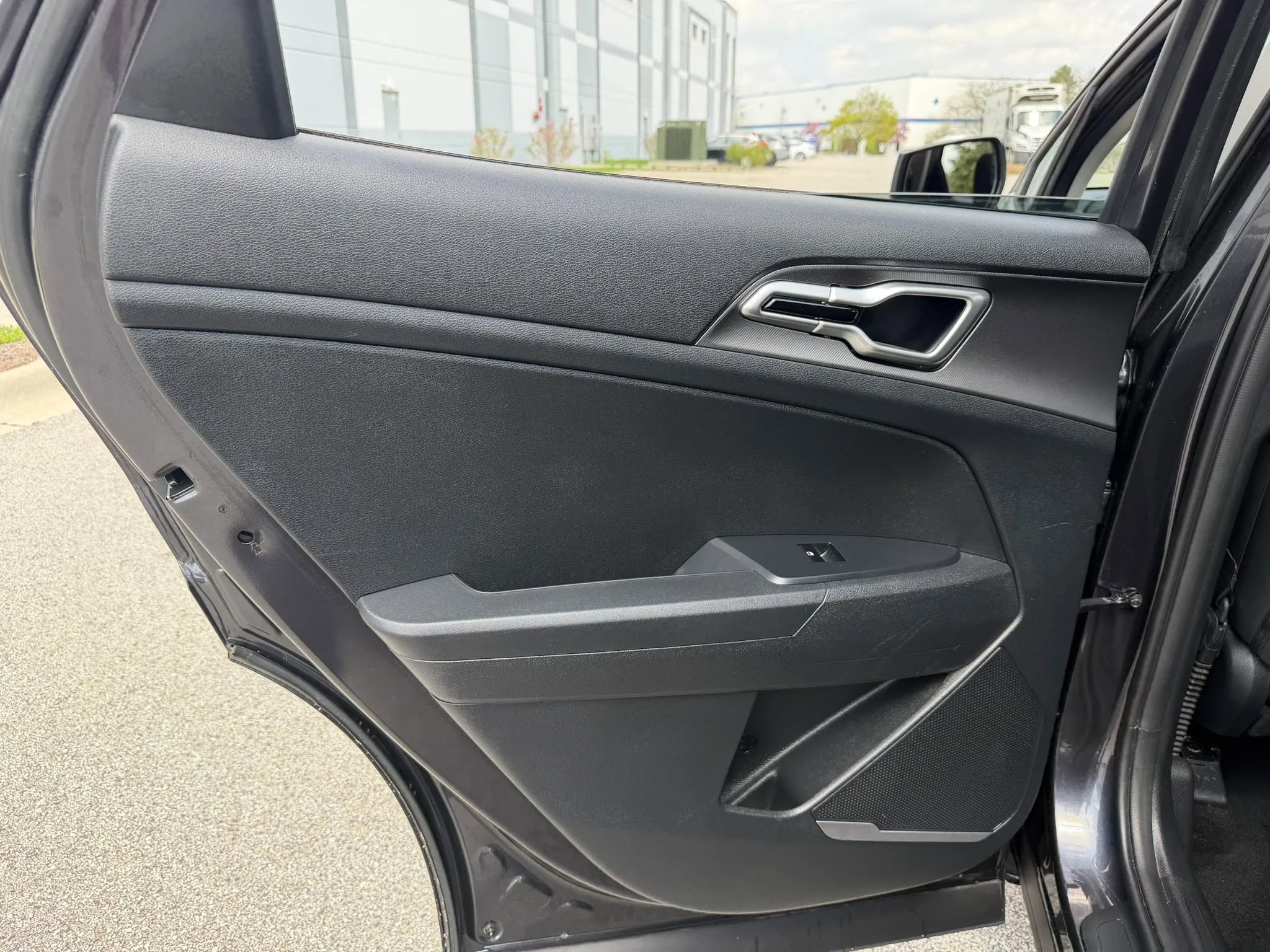 Used 2026 Kia Sportage LX FWD image 17