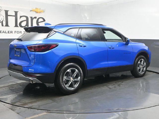 New 2026 Chevrolet Blazer LT w/ Convenience Package FWD image 28
