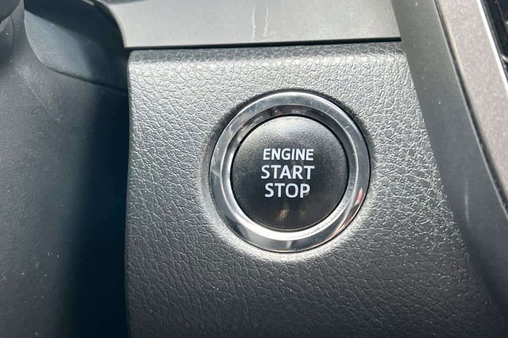 Used 2021 Toyota Camry SE w/ Convenience Package image 20