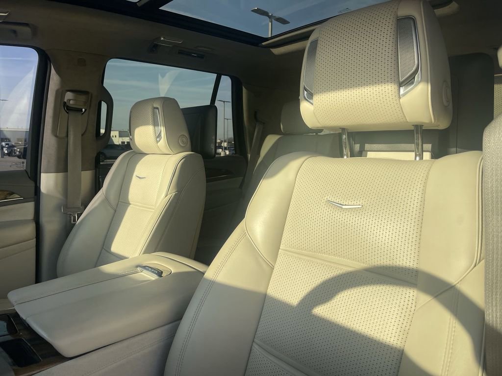 Certified 2021 Cadillac Escalade Sport Platinum image 7