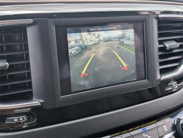 Used 2019 Chrysler Pacifica Touring Plus image 21