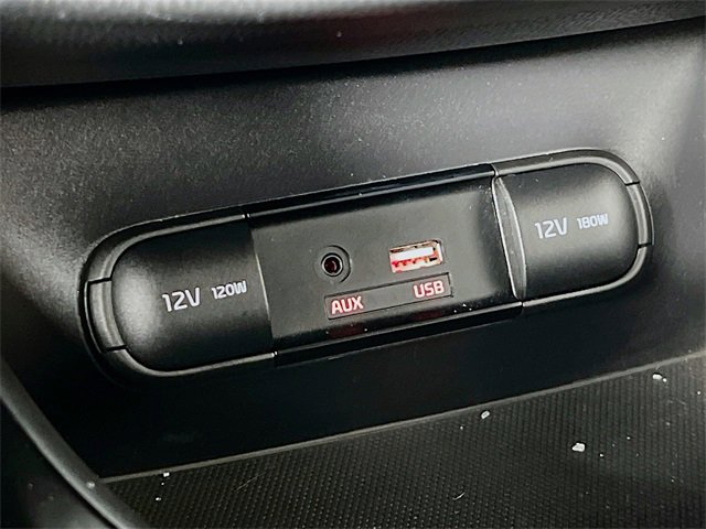 Used 2018 Kia Soul + image 19