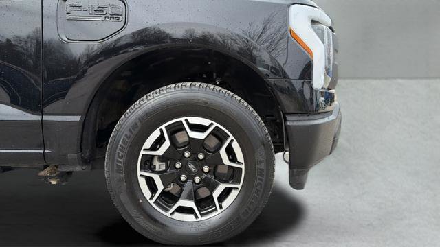 Used 2022 Ford F150 Lightning Pro AWD/4WD image 9
