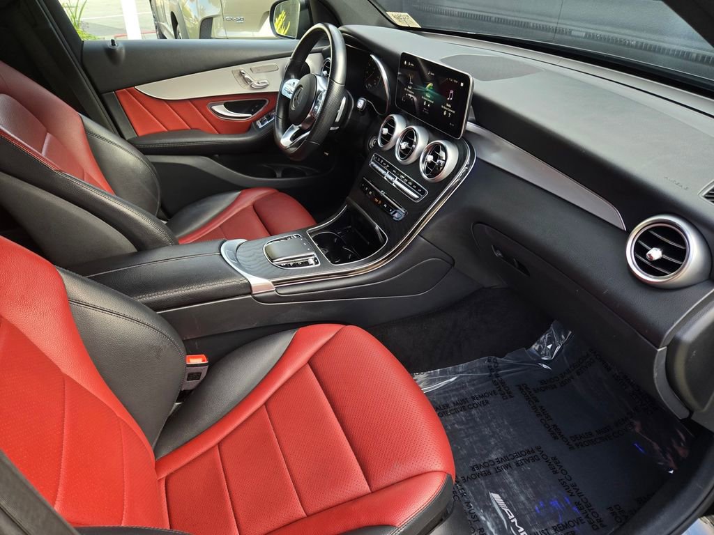 Used 2022 Mercedes-Benz GLC 300 image 17
