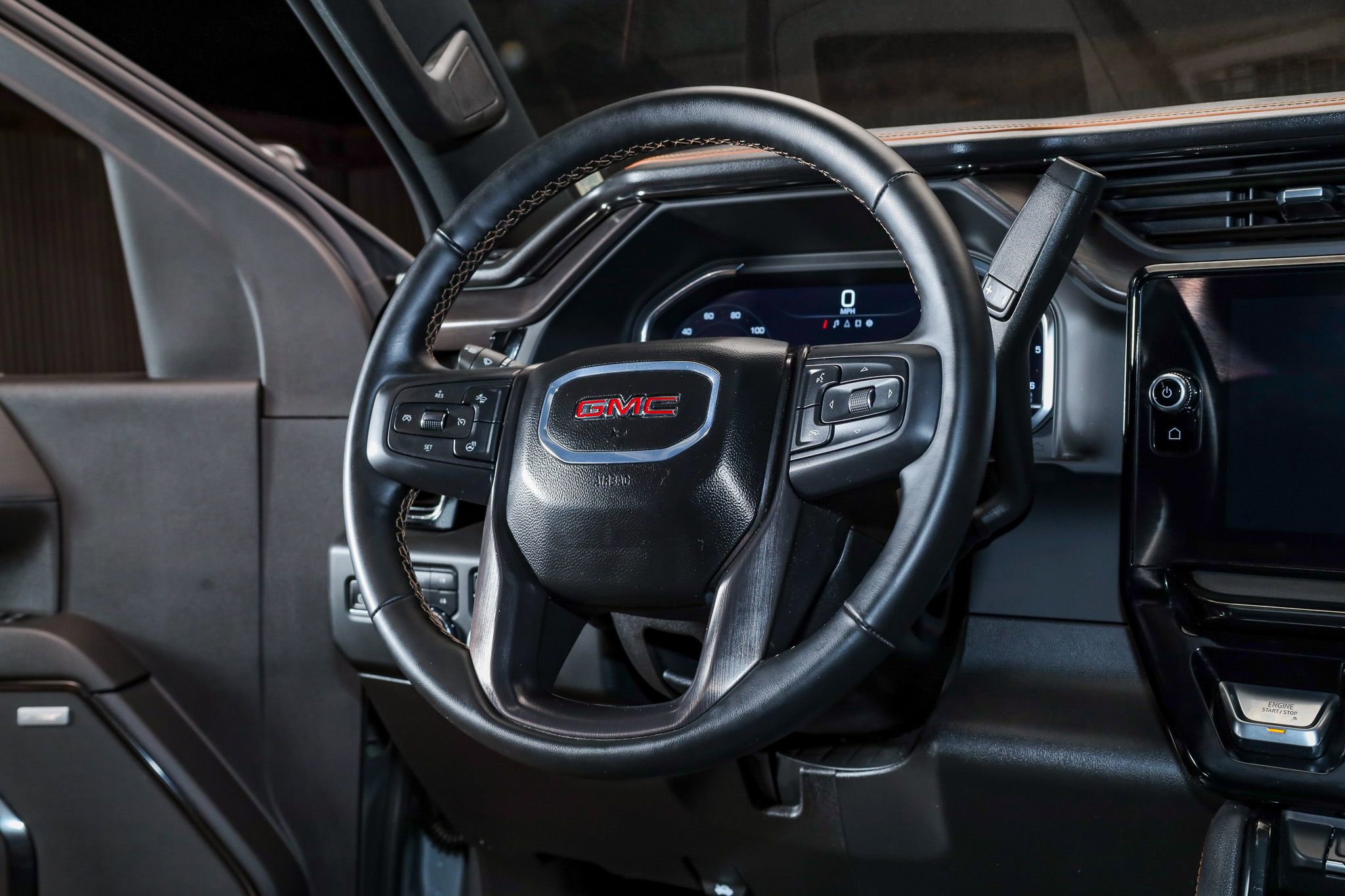 Used 2025 GMC Sierra 3500 AT4 w/ AT4 Premium Plus Package image 19
