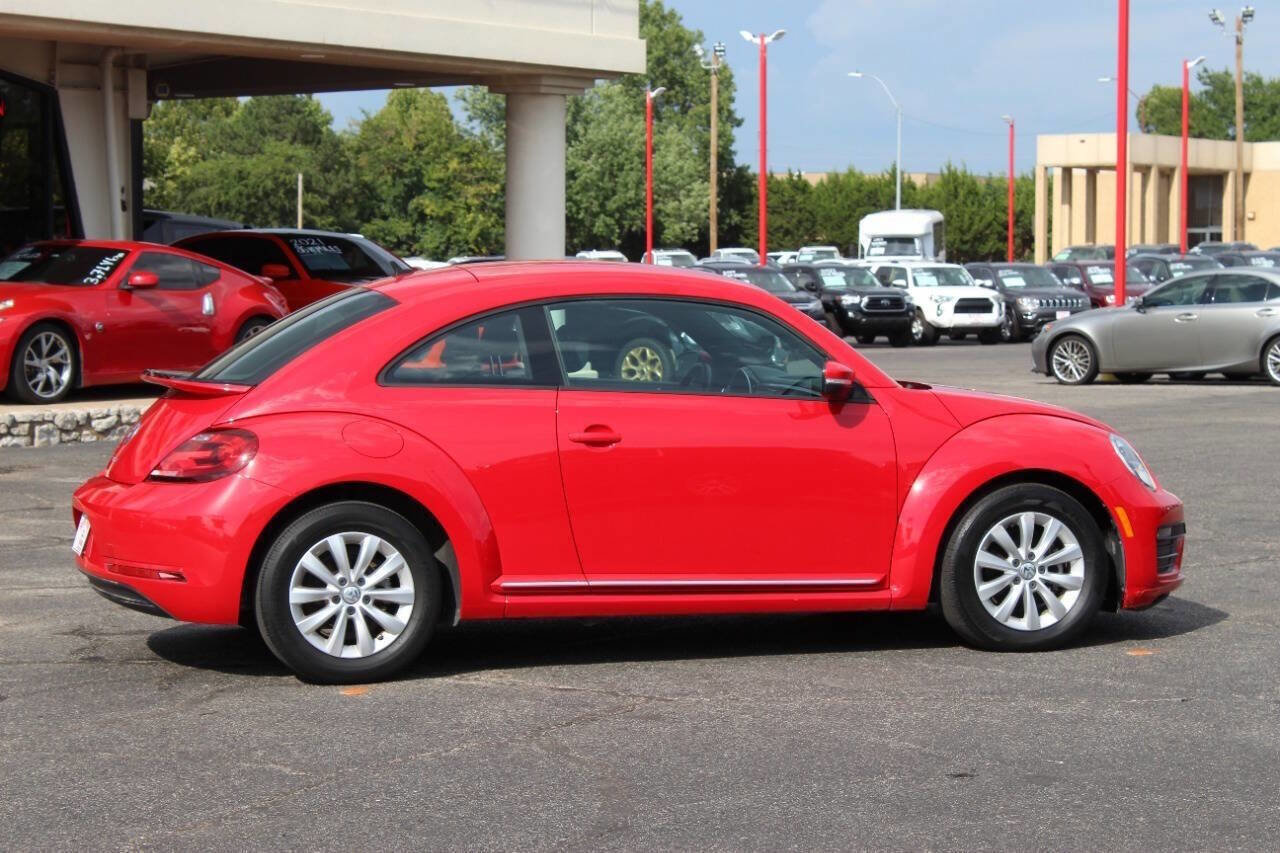 Used 2019 Volkswagen Beetle 2.0T S image 3