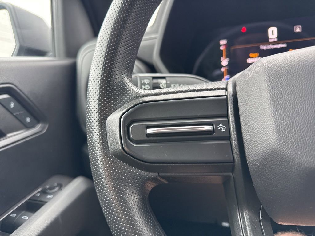 Used 2023 Chevrolet Colorado W/T image 13