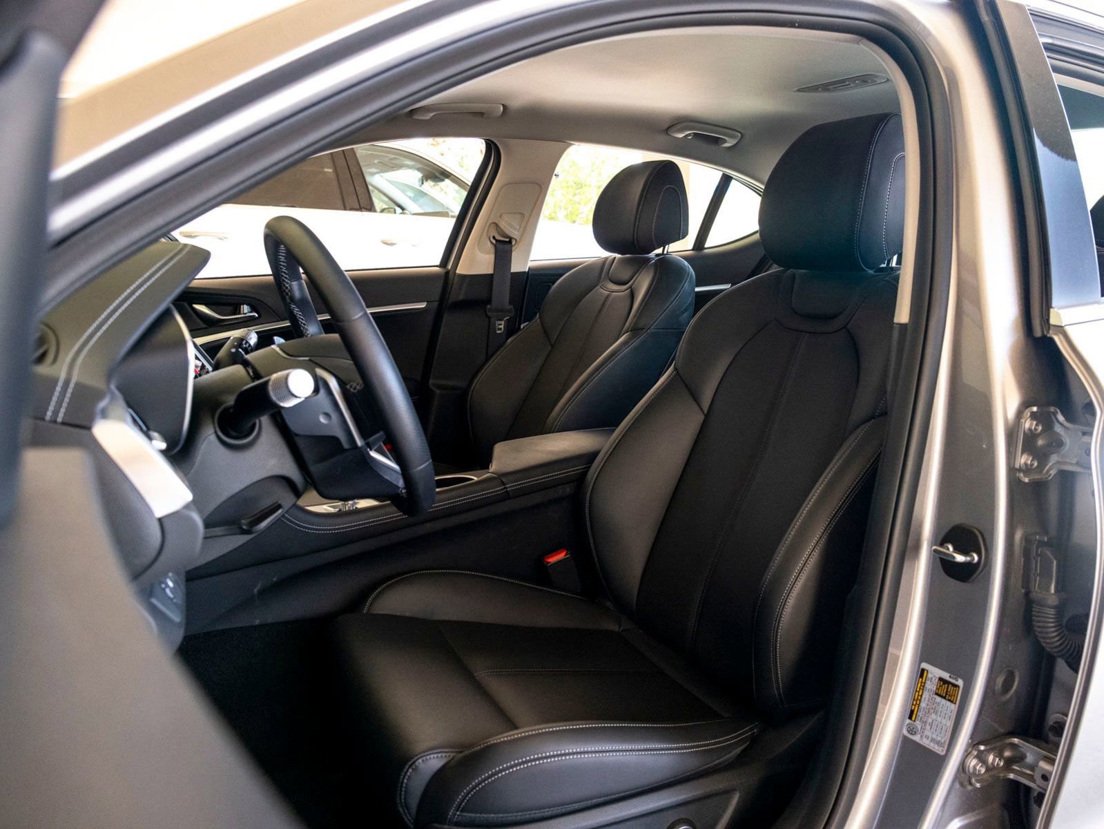 Used 2026 Genesis G70 2.5T RWD image 13