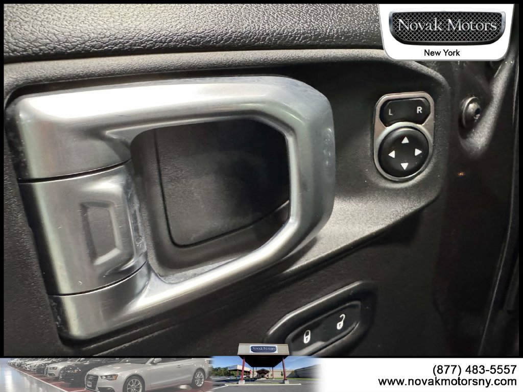 Used 2022 Jeep Gladiator Sport AWD/4WD image 18