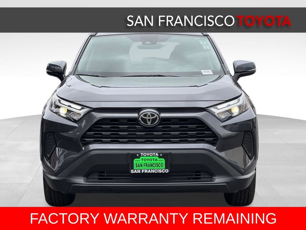 Used 2025 Toyota RAV4 XLE AWD/4WD image 8