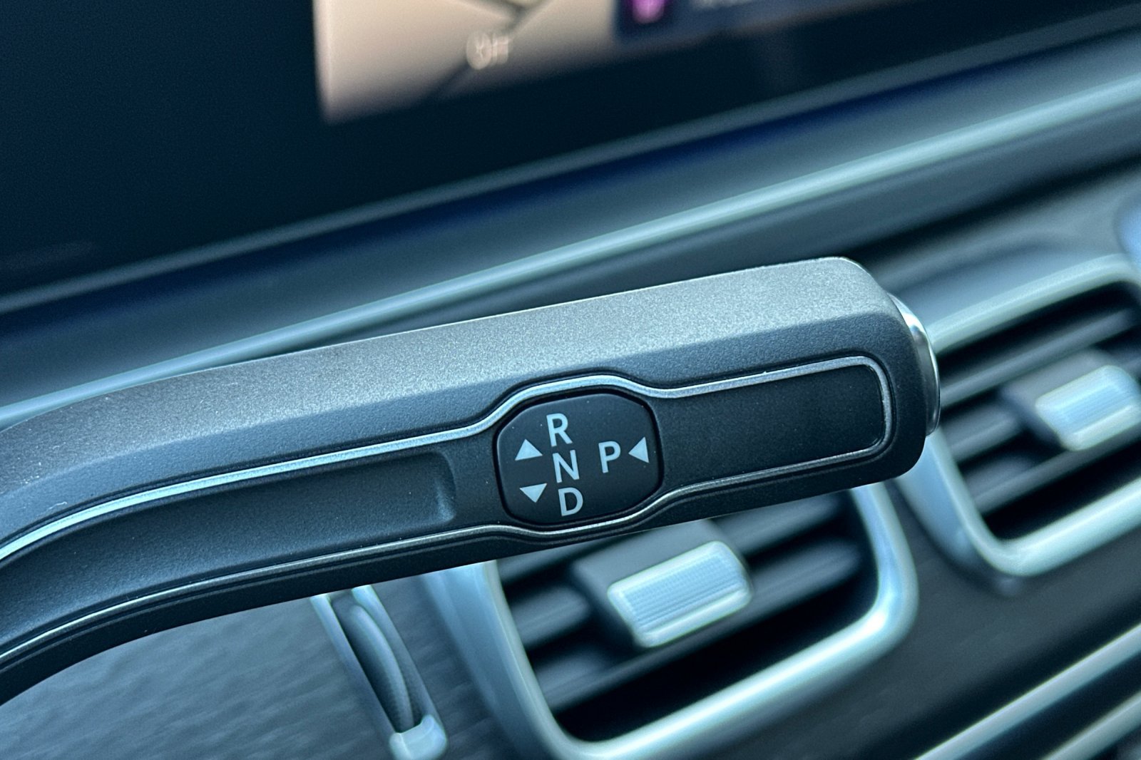 New 2026 Mercedes-Benz GLS 450 4MATIC image 23