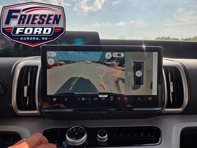 Used 2025 Ford Expedition Active AWD/4WD image 20