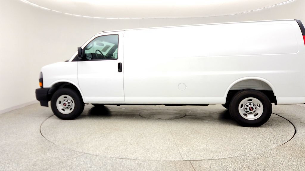 Used 2025 GMC Savana 3500 Extended RWD image 8