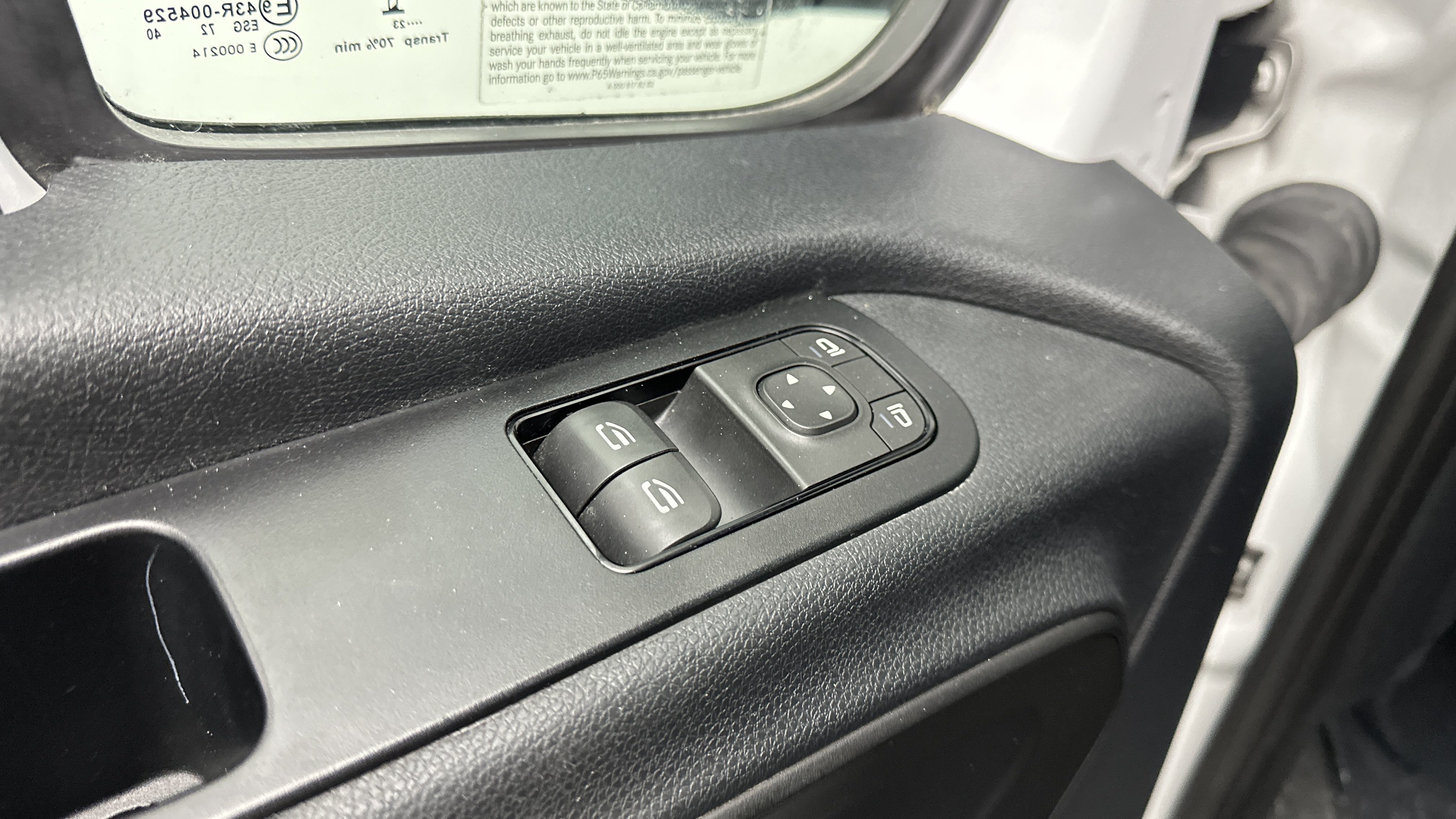 Used 2019 Mercedes-Benz Sprinter 144 Cargo image 10