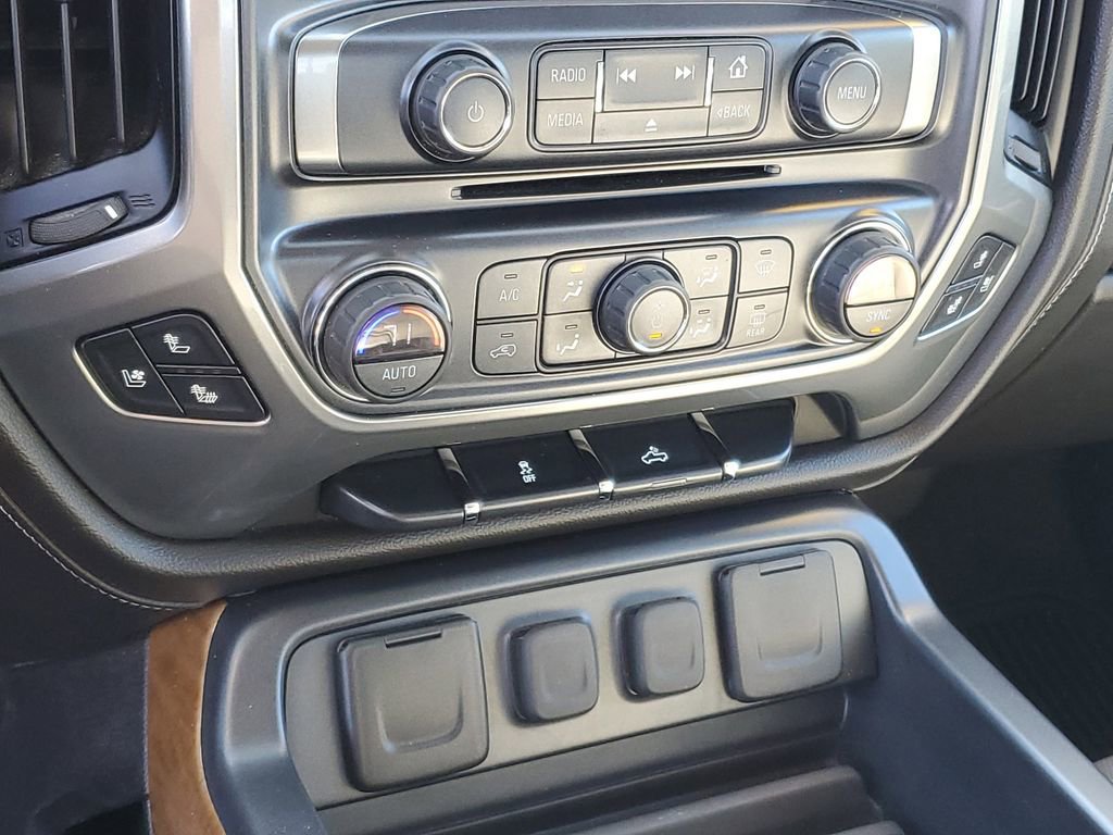 Used 2018 Chevrolet Silverado 1500 LTZ image 19