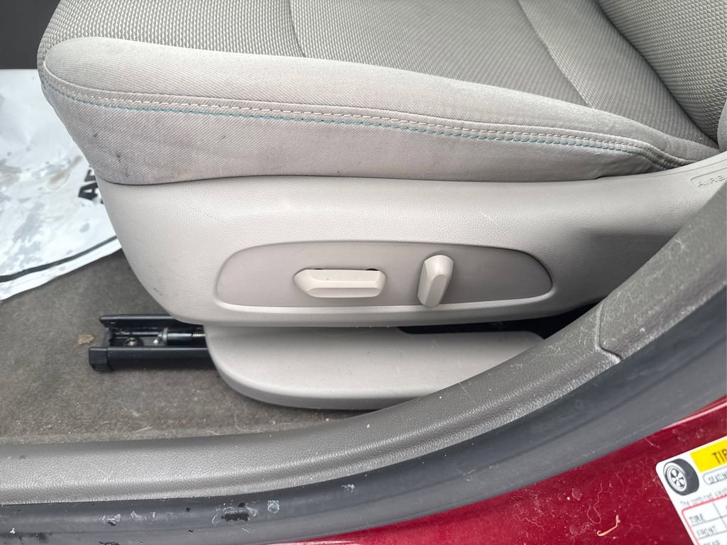 Used 2017 Chevrolet Cruze LT w/ Convenience Package image 6