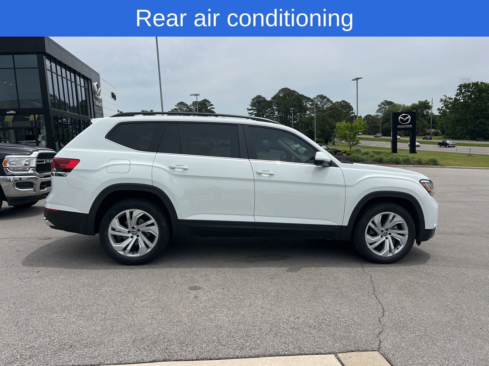 Used 2021 Volkswagen Atlas SE FWD image 4