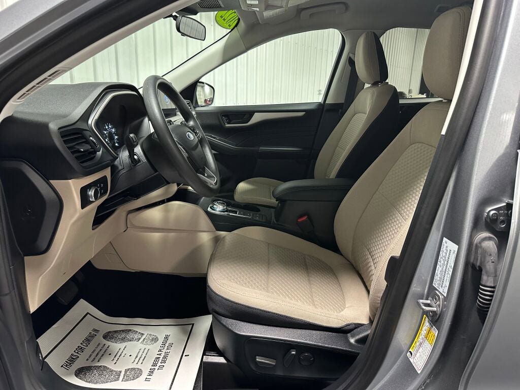 Used 2022 Ford Escape SE AWD/4WD image 9