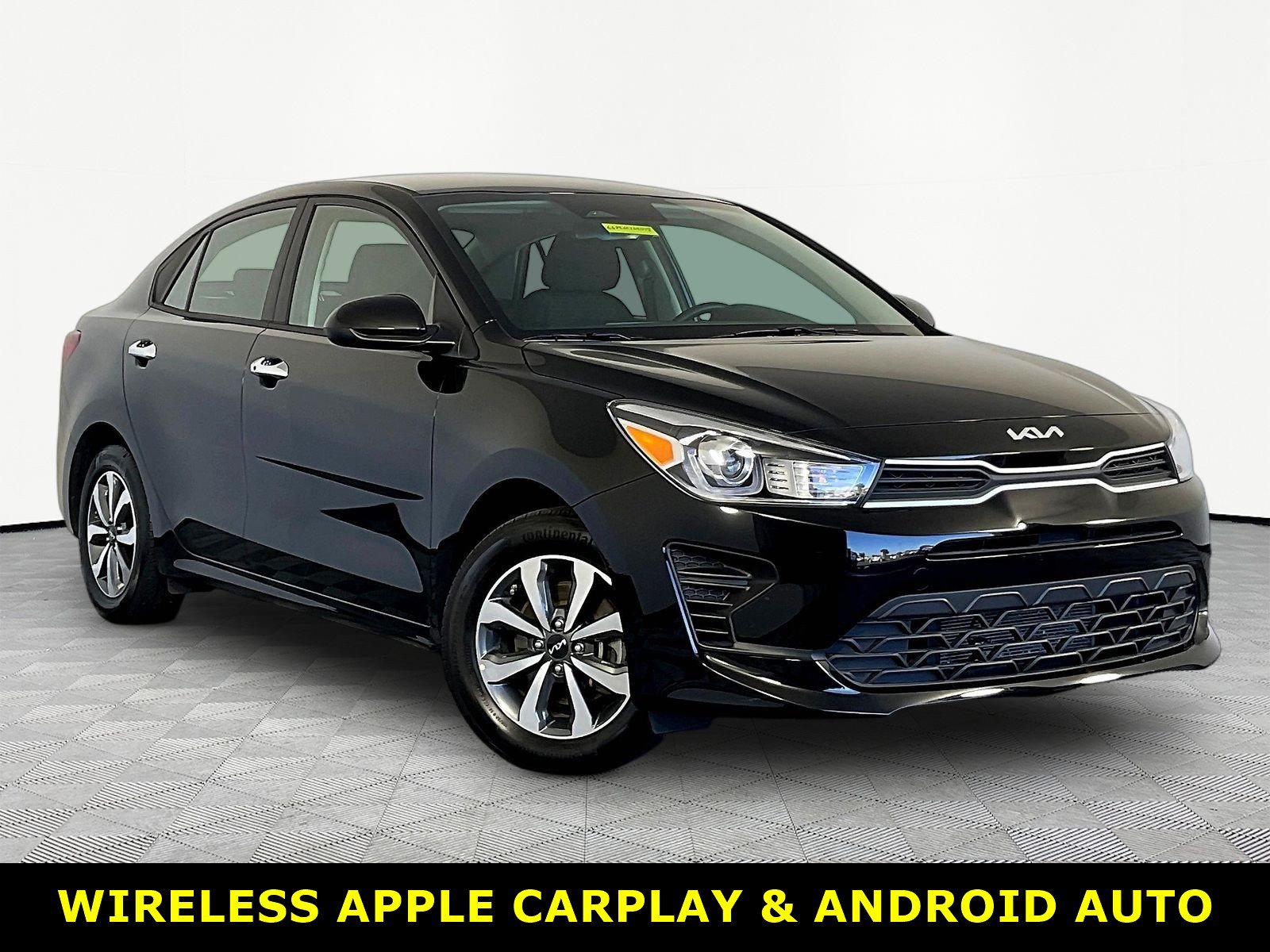 Used 2023 Kia Rio S w/ Technology Package FWD image 3