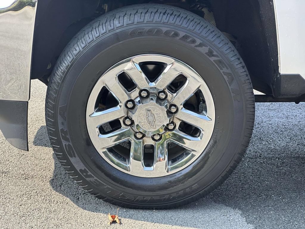 Used 2019 Chevrolet Silverado 2500 LTZ RWD image 7
