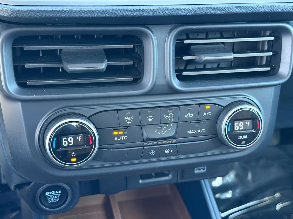 Used 2022 Ford Maverick Lariat image 17