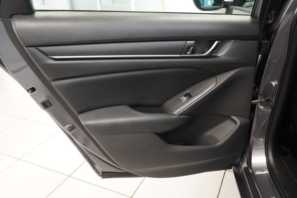 Used 2018 Honda Accord Sport image 25