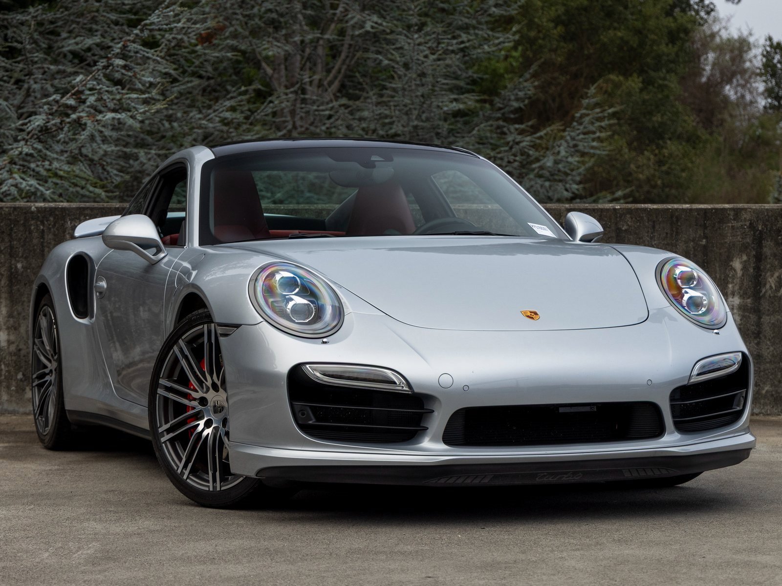 Used 2015 Porsche 911 Turbo image 6