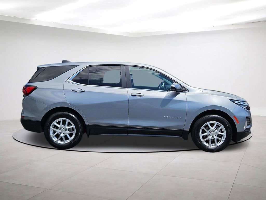 Used 2024 Chevrolet Equinox LT FWD image 8