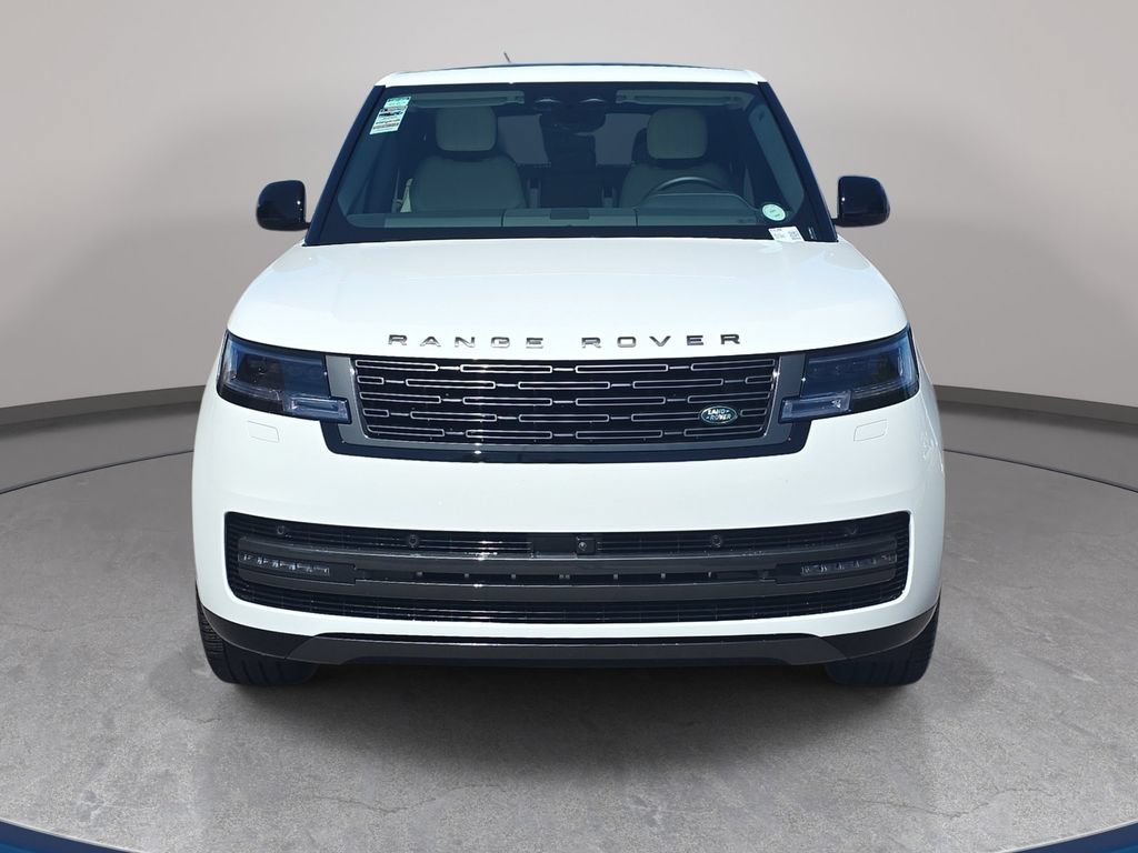 Certified 2026 Land Rover Range Rover SE AWD/4WD image 3
