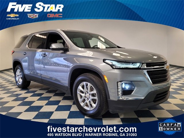 Used 2023 Chevrolet Traverse LS w/ Safety Package image 1