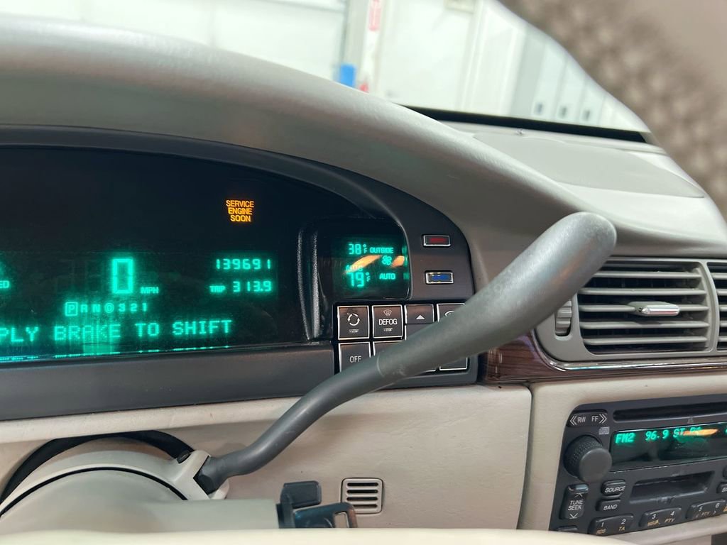 Used 1999 Cadillac De Ville D'Elegance image 16