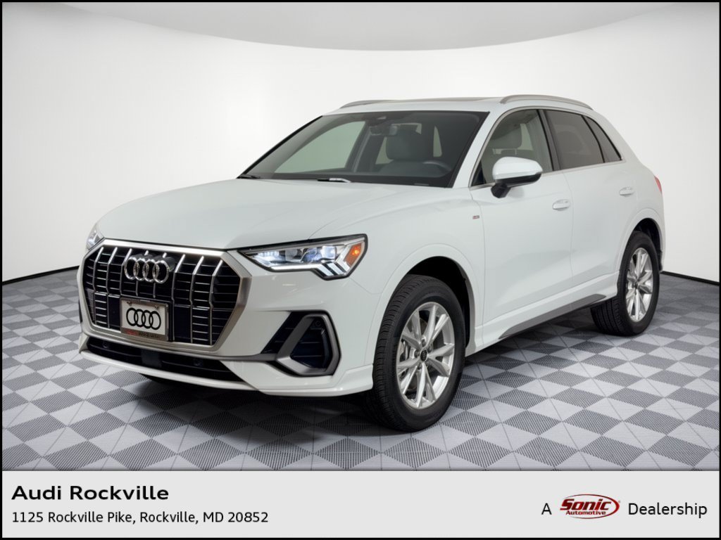 Certified 2025 Audi Q3 2.0T Premium w/ Convenience Package AWD/4WD image 1
