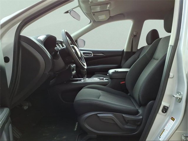 Used 2020 Nissan Pathfinder S image 13