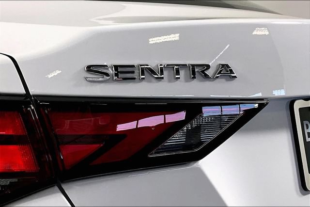 Used 2025 Nissan Sentra S FWD image 23
