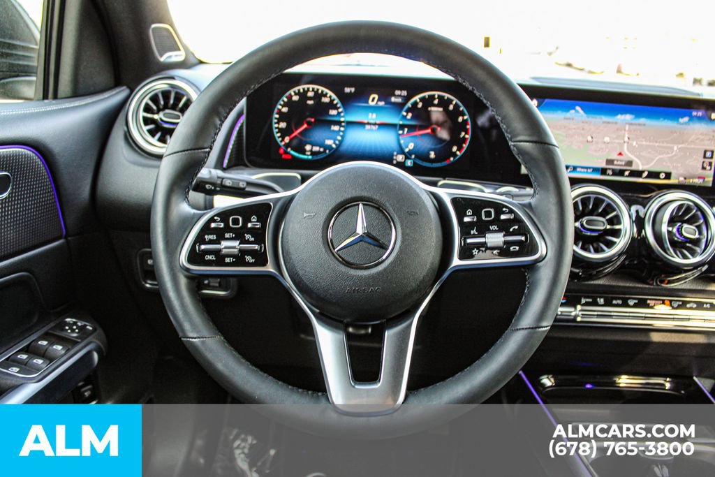 Used 2022 Mercedes-Benz GLB 250 4MATIC w/ Premium Package Lite image 25