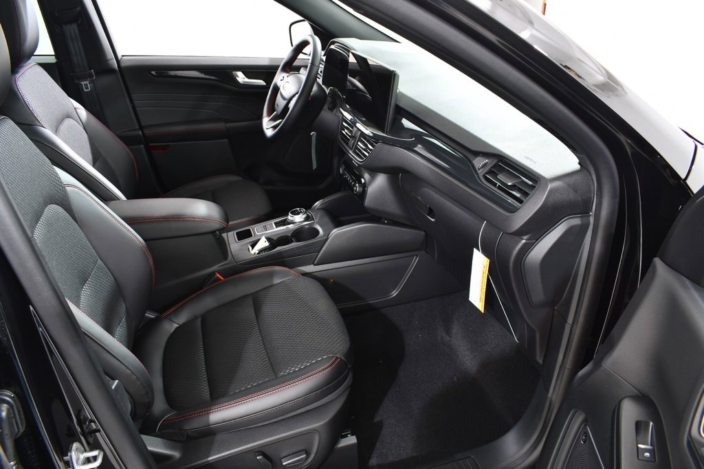 New 2026 Ford Escape ST-Line Select w/ Tech Pack #2 image 10