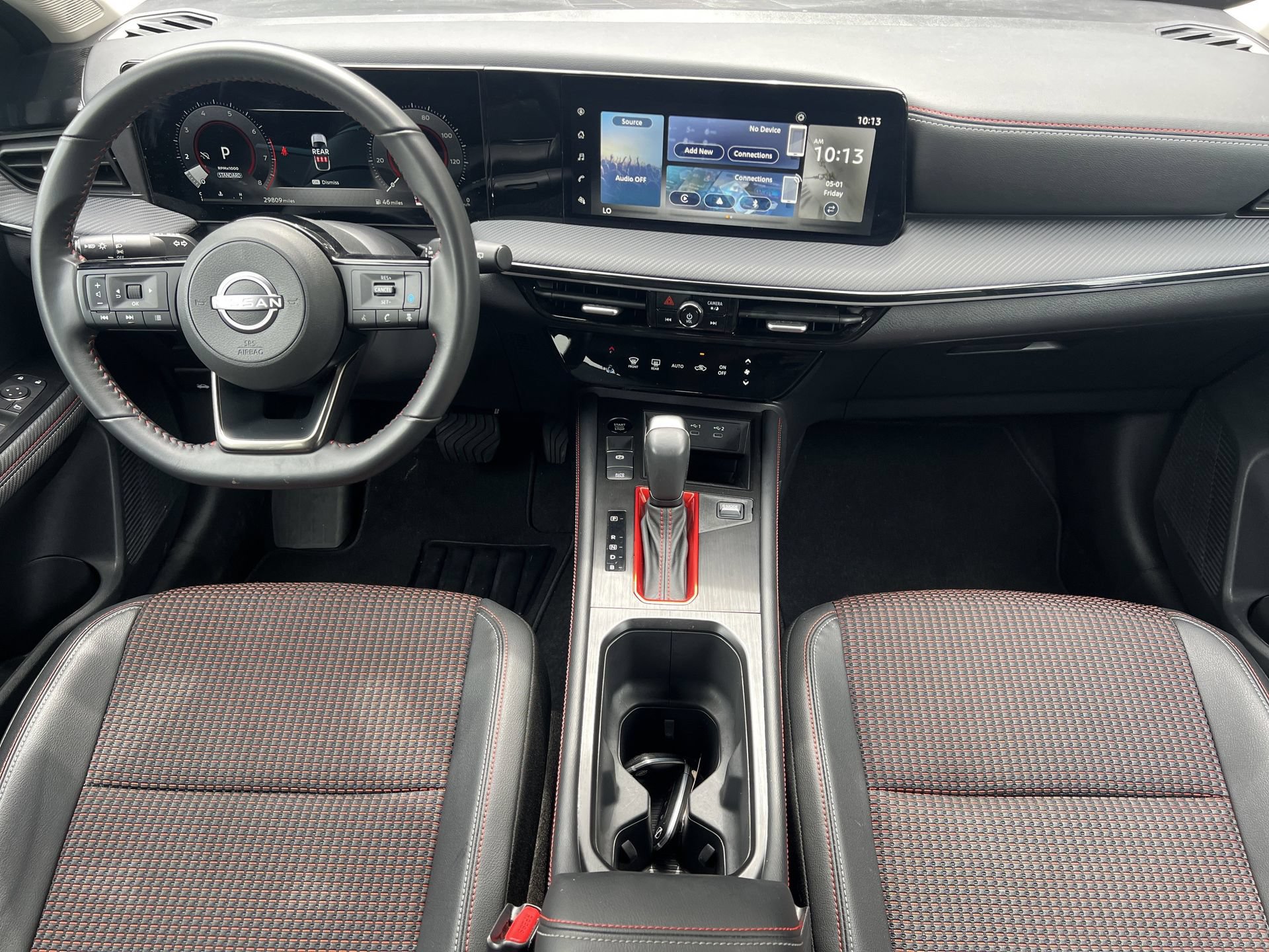 Certified 2025 Nissan Kicks SR FWD image 2