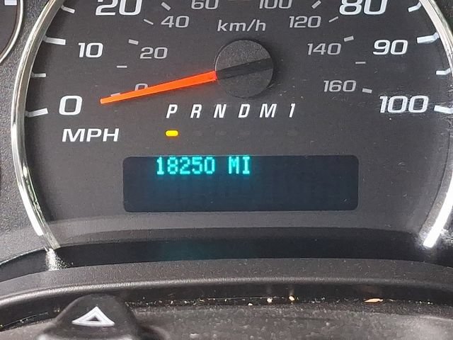 Used 2025 Chevrolet Express 2500 w/ Driver Convenience Package RWD image 30