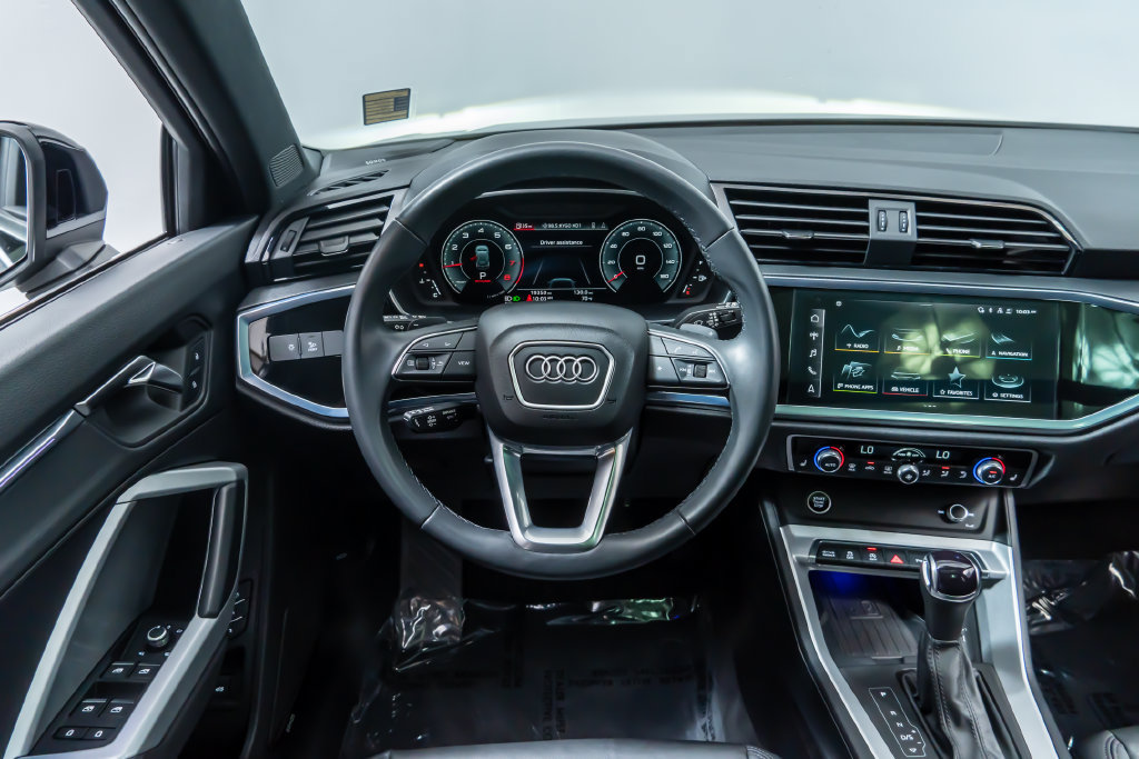 Used 2023 Audi Q3 2.0T Premium Plus w/ Premium Plus Package AWD/4WD image 15