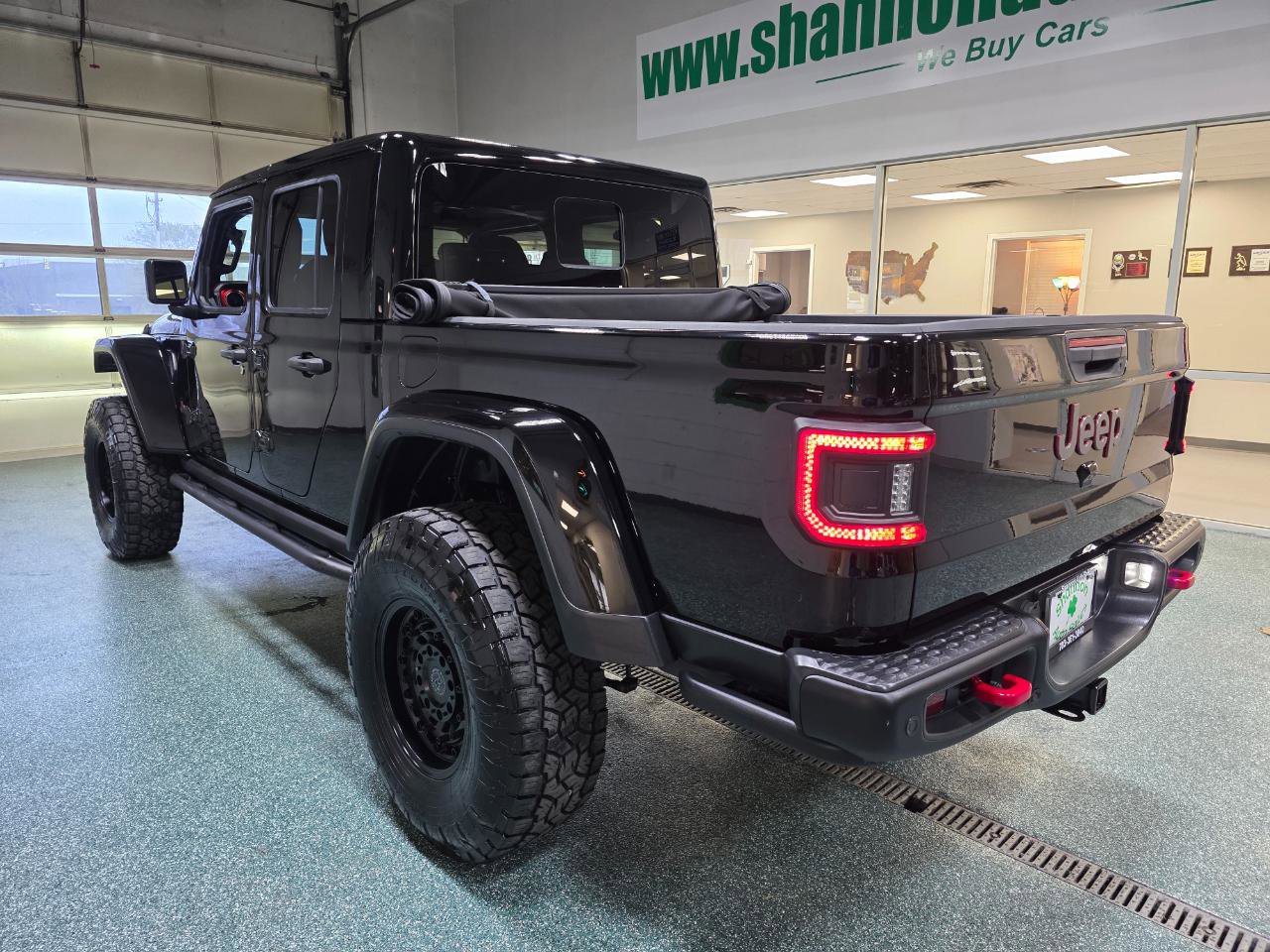 Used 2020 Jeep Gladiator Rubicon image 10