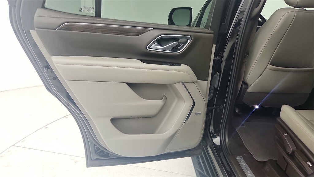 Used 2022 Chevrolet Tahoe LT w/ LT Signature Plus Package image 30