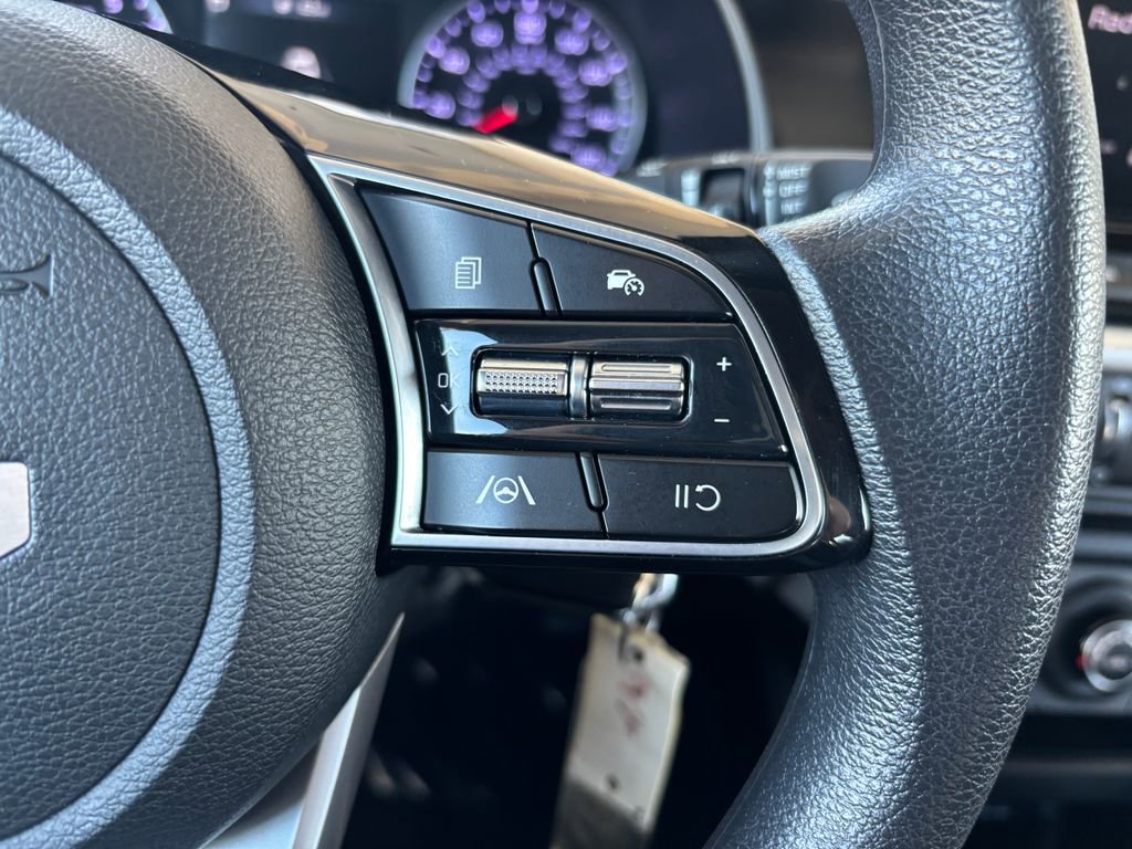 Used 2023 Kia Forte LXS image 12