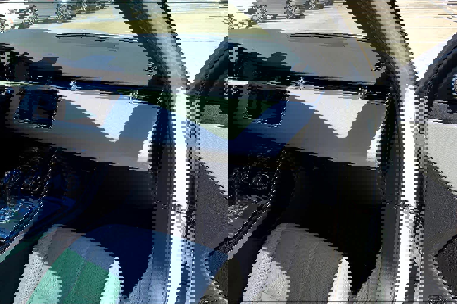 Used 2022 Land Rover Range Rover Evoque S image 19