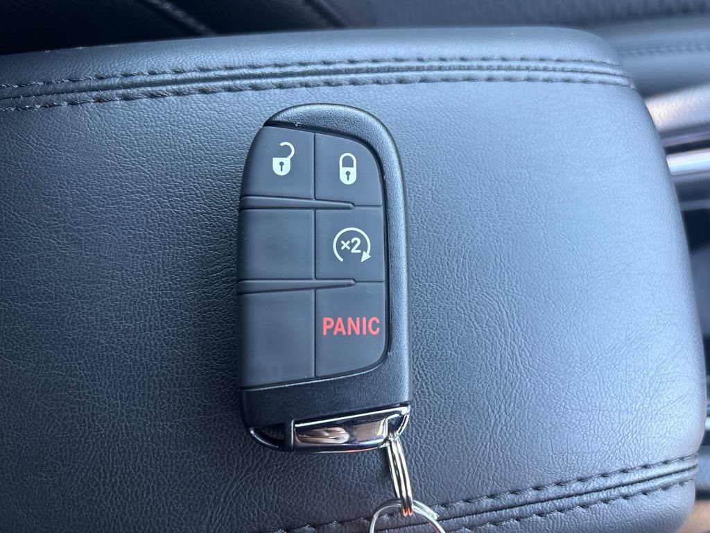 New 2026 Jeep Compass Latitude AWD/4WD image 17