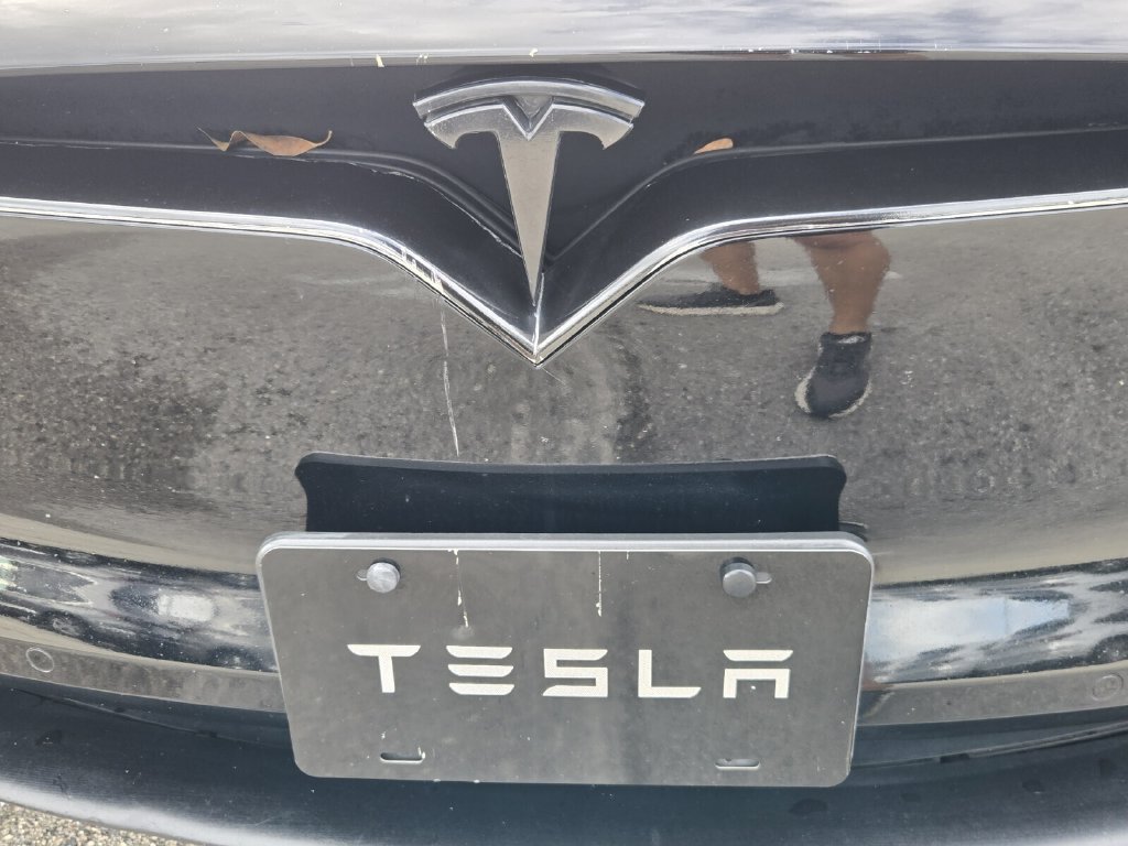 Used 2018 Tesla Model X 75D AWD/4WD image 11