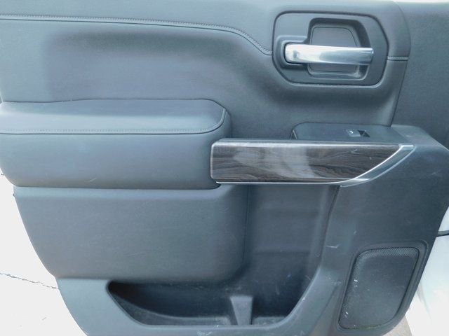 Used 2020 Chevrolet Silverado 1500 LTZ image 24