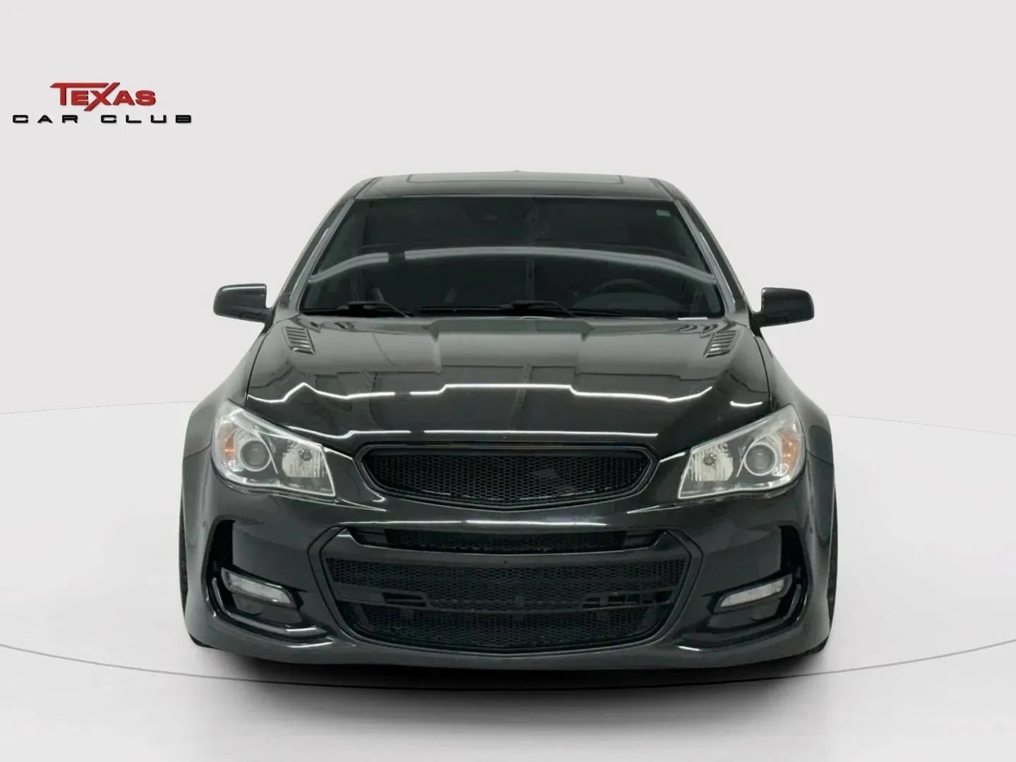 Used 2017 Chevrolet SS RWD image 4