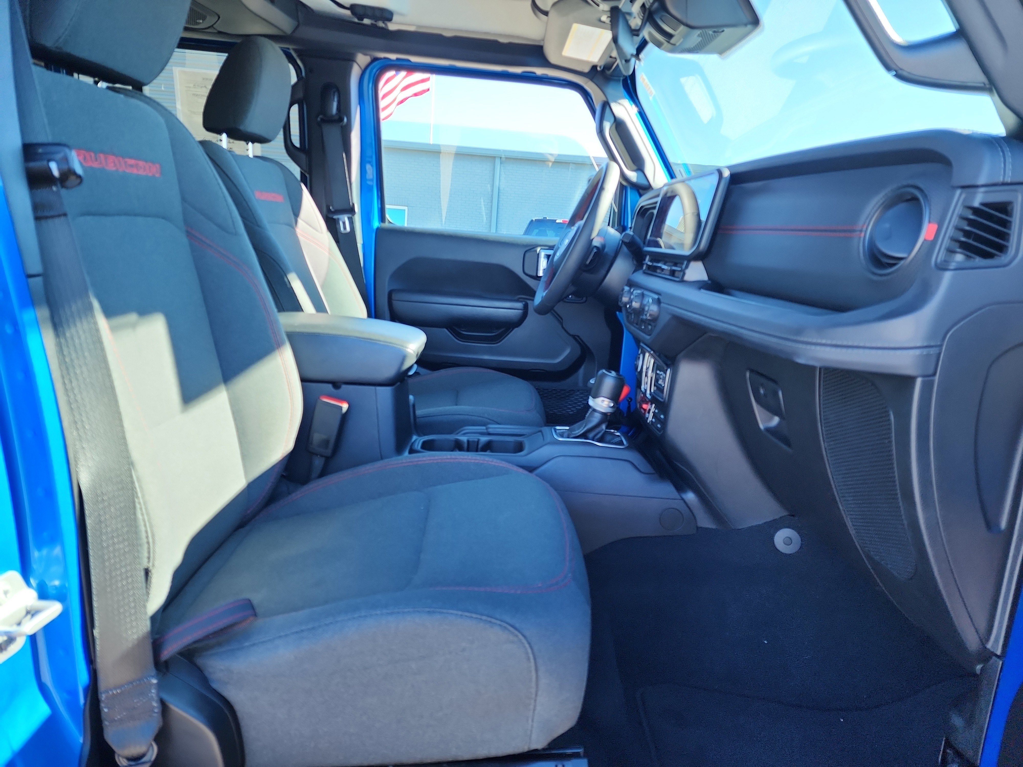 Used 2024 Jeep Wrangler Unlimited Rubicon image 15