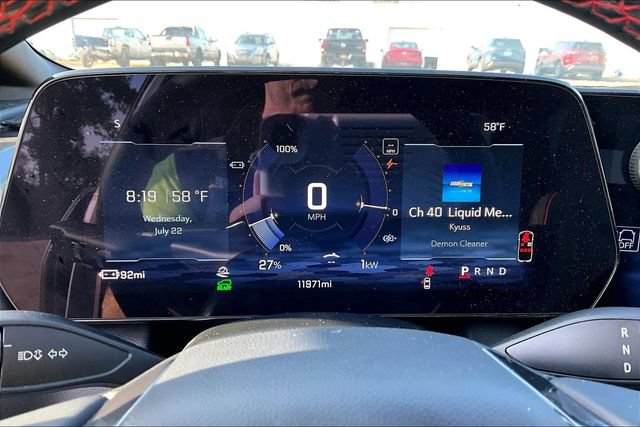 Certified 2025 Chevrolet Equinox EV RS AWD/4WD image 19