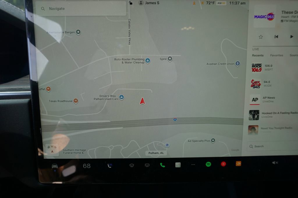 Used 2023 Tesla Model X image 5